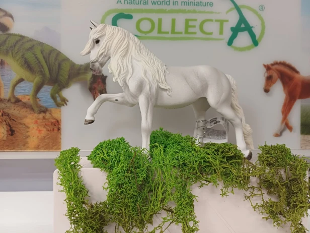 Collecta 80035 klacz lipicańska chód hiszpański_1.jpg